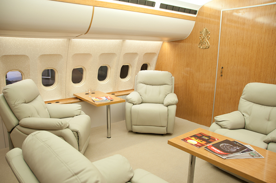 Dikine Kesit Uçak Dekoru